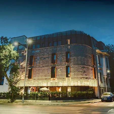 Design - Cozy, Modern And Steps From Piata Romana *