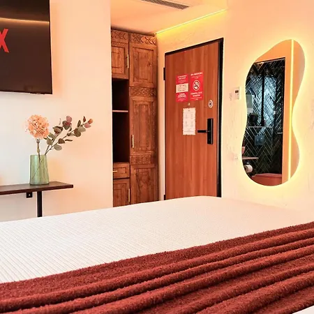 Design - Cozy, Modern And Steps From Piata Romana شقة