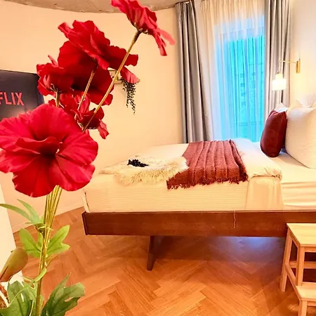 Design - Cozy, Modern And Steps From Piata Romana * بوخارست