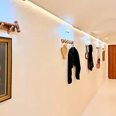 Design - Cozy, Modern And Steps From Piata Romana شقة
