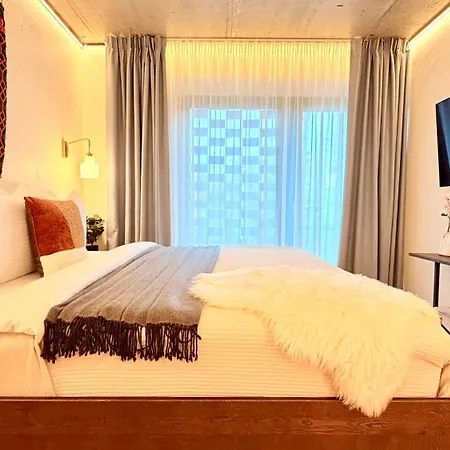 Design - Cozy, Modern And Steps From Piata Romana