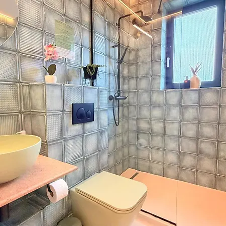 Design - Cozy, Modern And Steps From Piata Romana شقة *