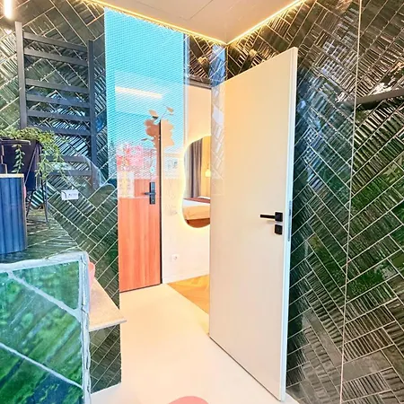 Design - Cozy, Modern And Steps From Piata Romana