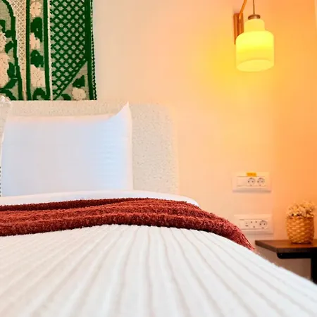 شقة Design - Cozy, Modern And Steps From Piata Romana