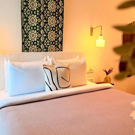 Design - Cozy, Modern And Steps From Piata Romana * بوخارست