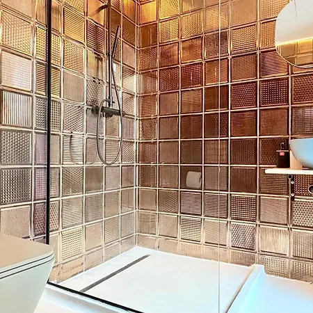 Design - Cozy, Modern And Steps From Piata Romana بوخارست